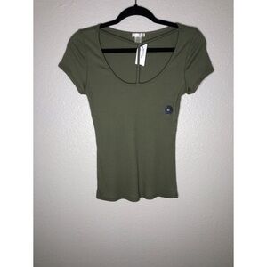 Tilly’s Knit Olive Tee with Neck Detailing NWT